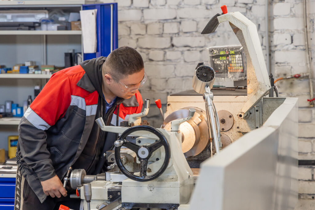 Ворлд Машинери